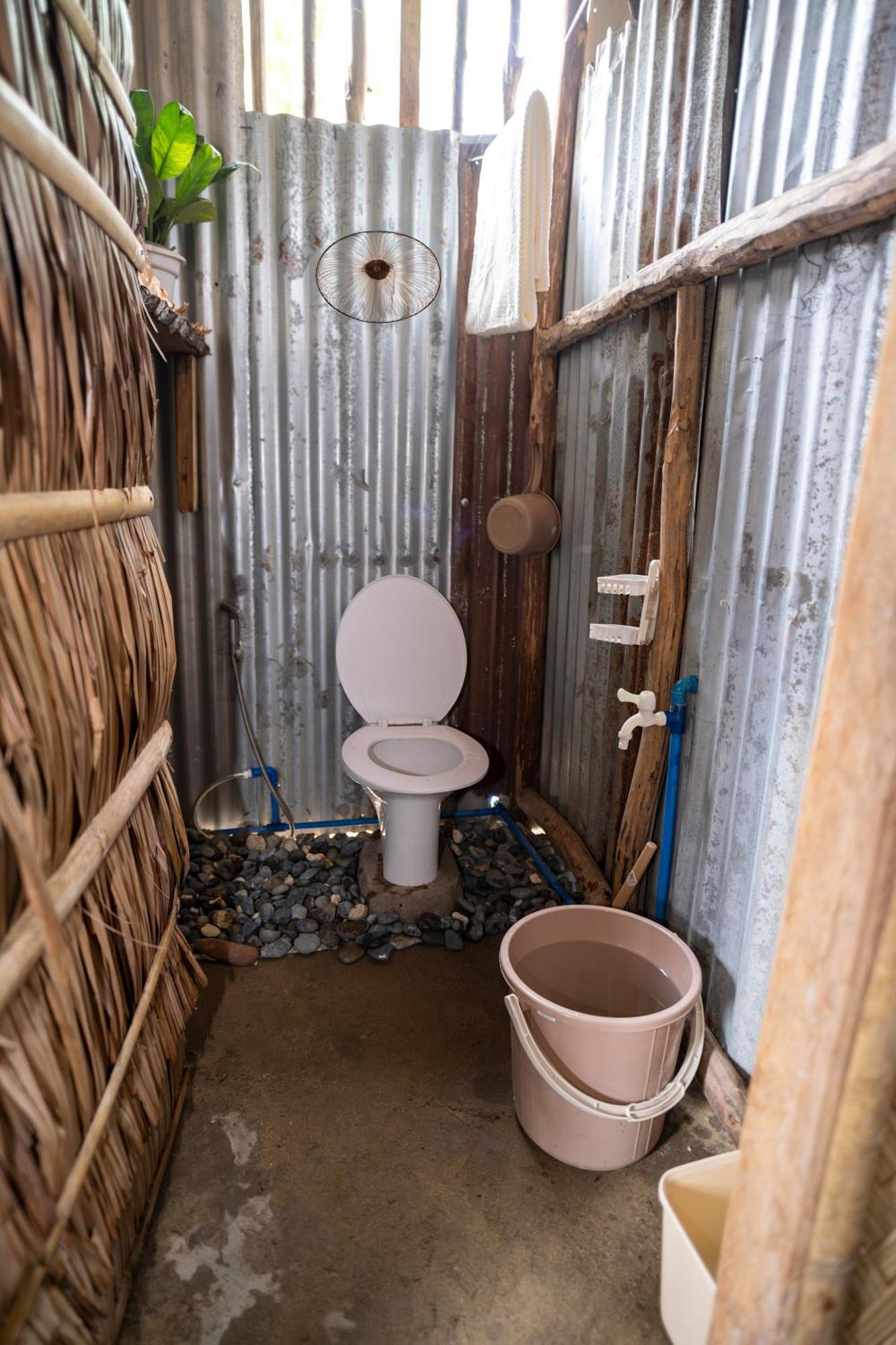 Femya Native House Apartment เอลนิโด ภายนอก รูปภาพ