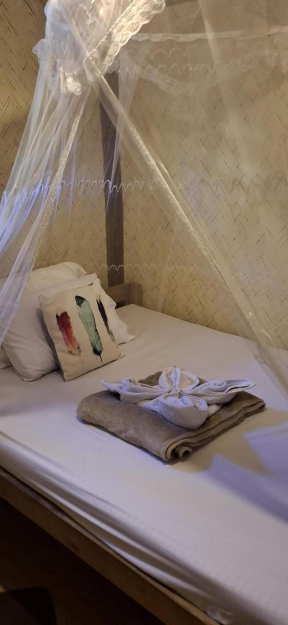 Femya Native House Apartment เอลนิโด ภายนอก รูปภาพ